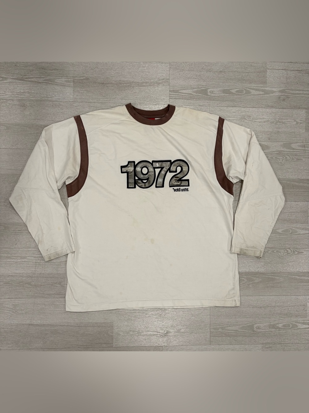 Ecko Unlimited Men's 1972 Graphic Long Sleeve Shirt White with Brown Trim Size M
